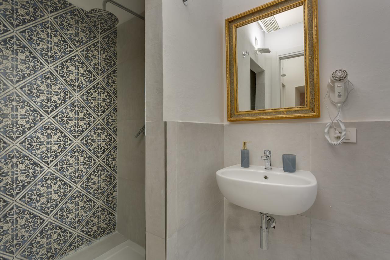 Residenze D'Epoca Collection-Sant'Anna Bed & Breakfast Florence Luaran gambar